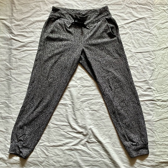 Lululemon Ready to Rulu Pant Size 8 - Picture 3 of 8